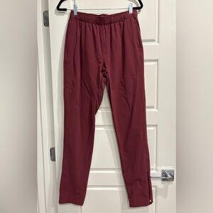 Olivers Bradbury Jogger in Crimson Mens Large Ankle Zip Running Hiking Outdoors